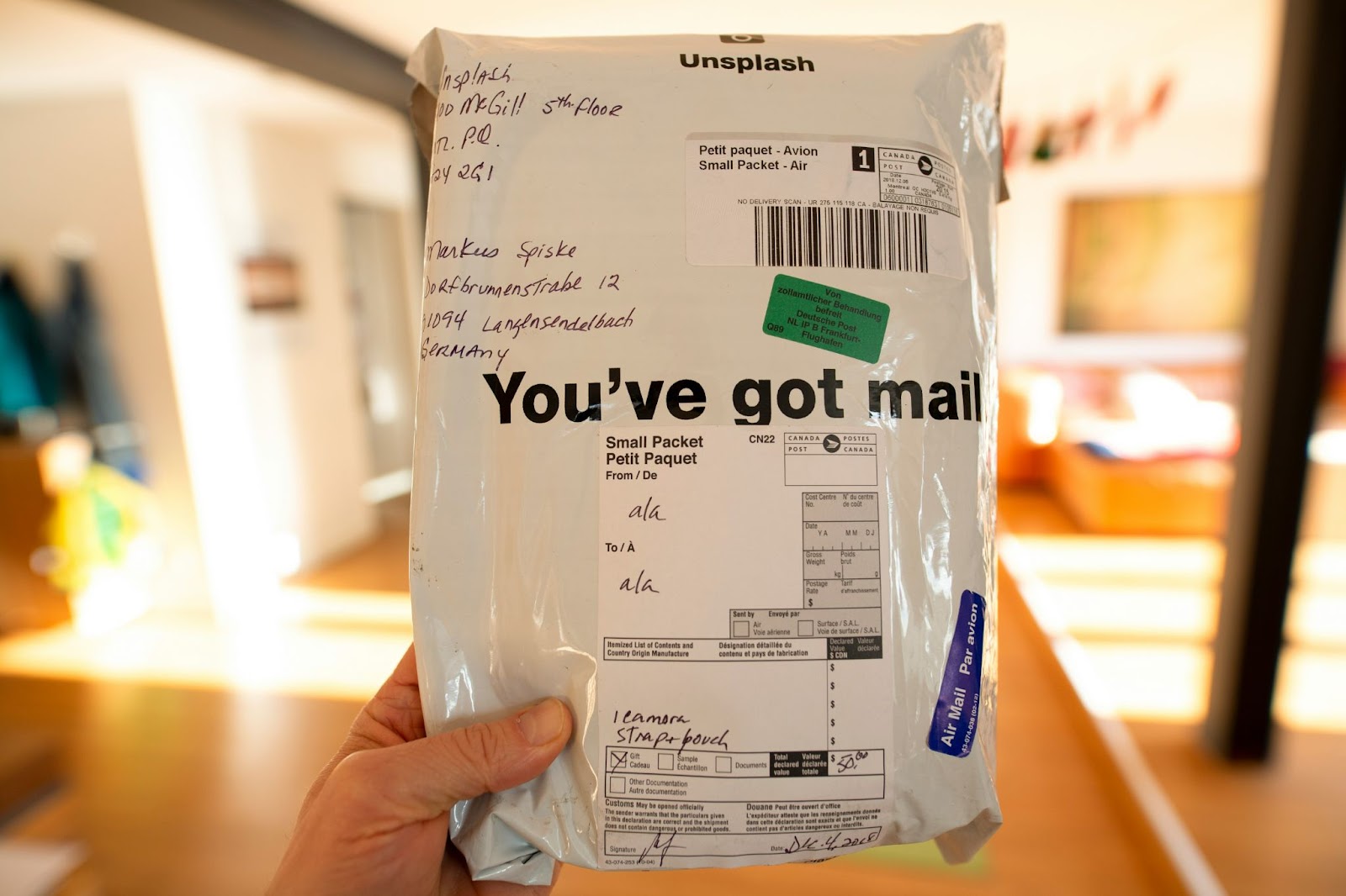 An image demonstrating that incorrectly delivered parcels are one of the top complaints against UK courier services